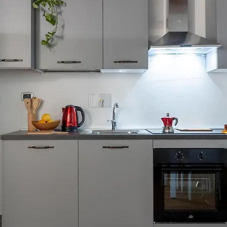 Apartman Lovely Near Palazzo Blu *