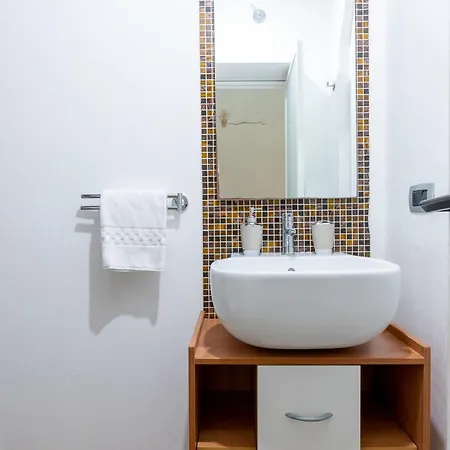 Apartamento Lovely Near Palazzo Blu *